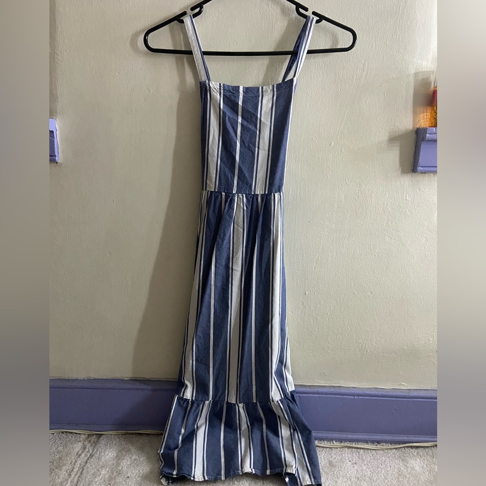 Blue and White Striped Old Navy Summer dress💙